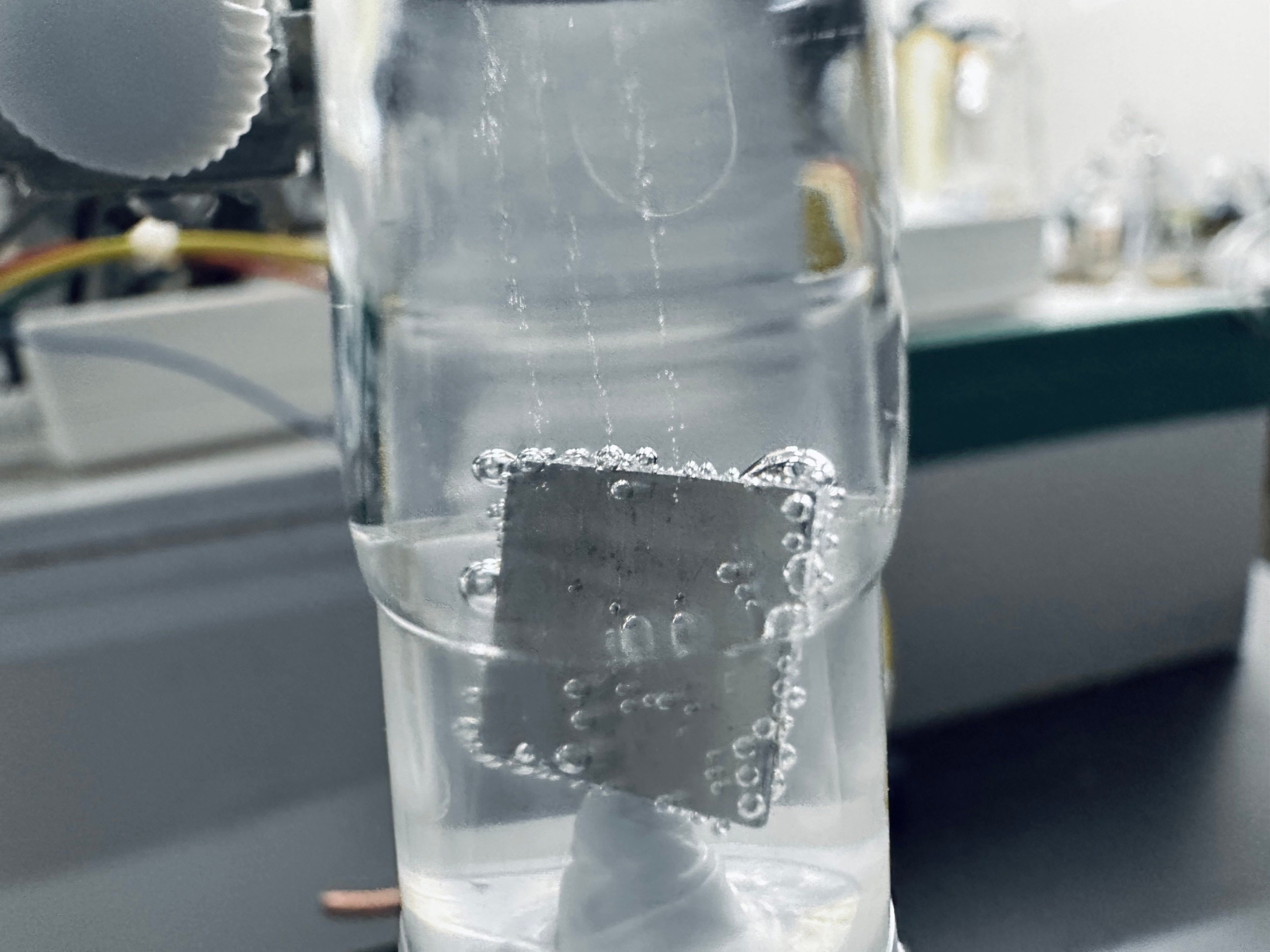 水素生成の様子