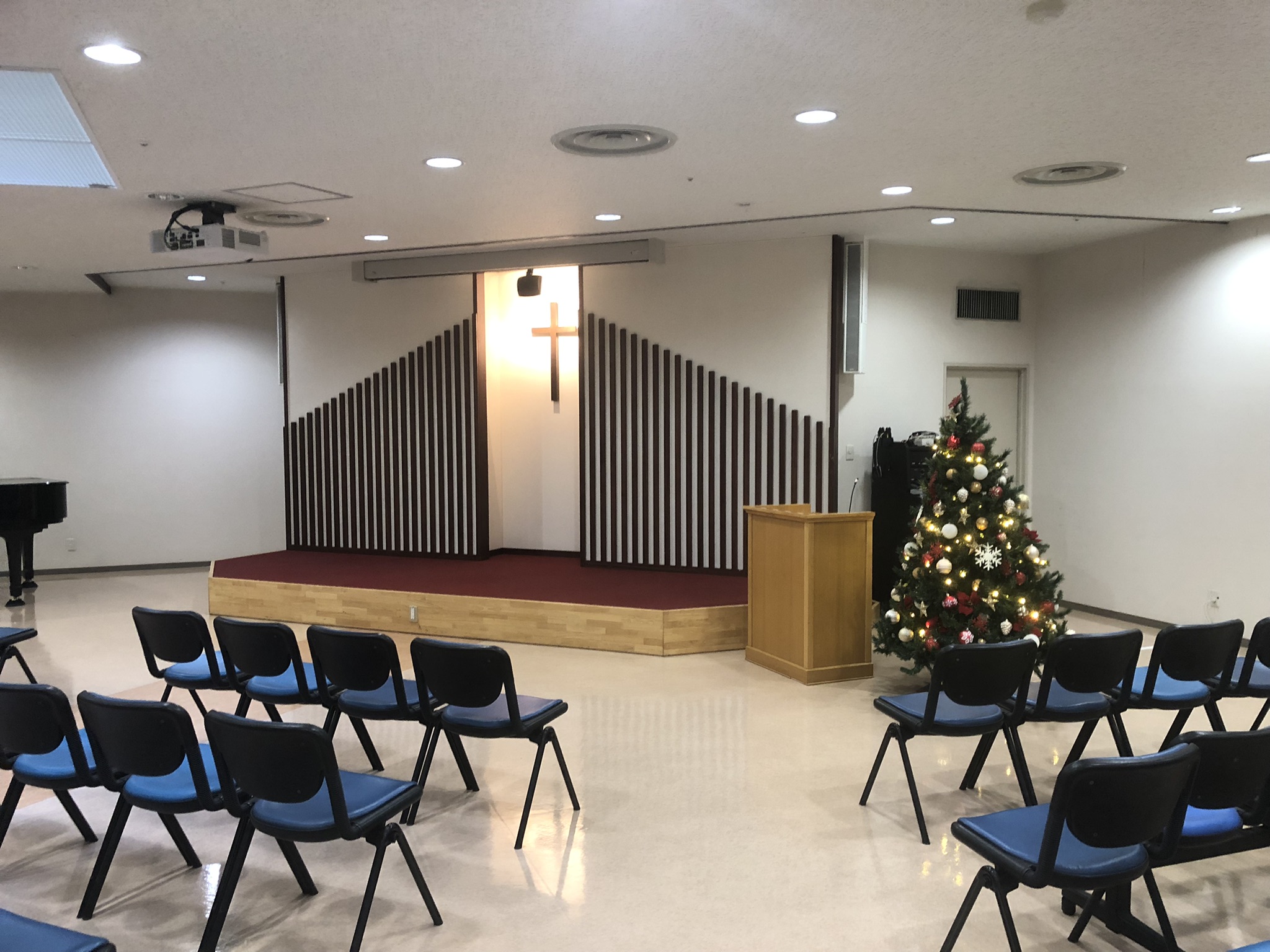 調査に伺ったキリスト教系病院（栄光病院）のチャペルです。
患者さんが亡くなられた後、ここでご葬儀を行うこともあります。