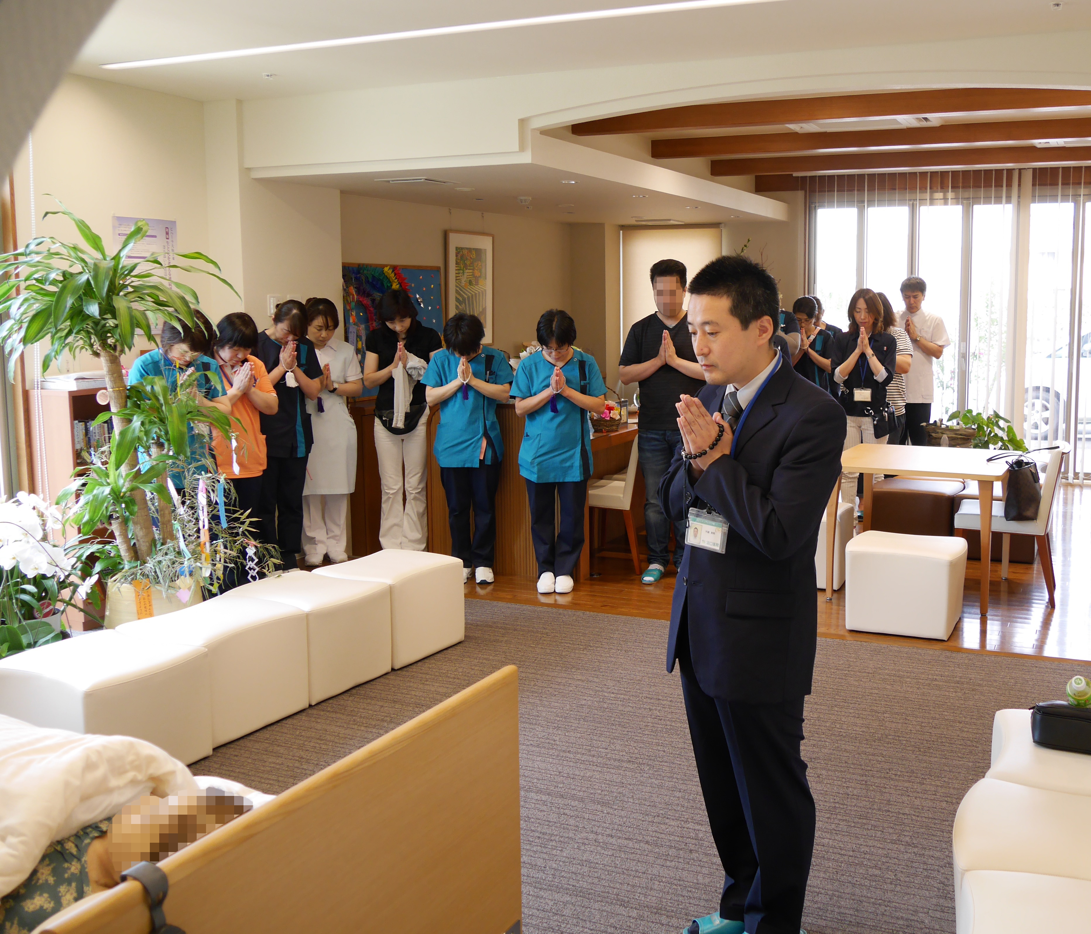 調査に伺った宗教者が活動するクリニック（沼口医院）では、患者さんが亡くなられた後、宗教者が主導して「お別れ会」が行われます。