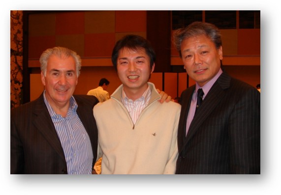 世界的な権威として有名な福島孝徳先生、マリオ・サンナ先生とともに。