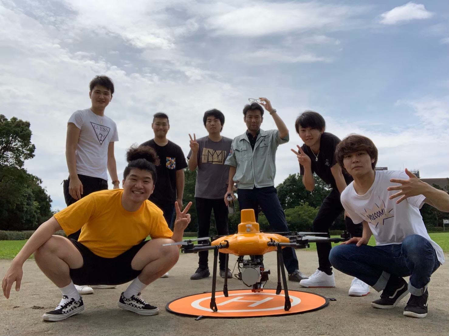 レーザスキャナとマルチスペクトルカメラを搭載した大型ドローンによる、都市公園における樹木の点検・診断に関する研究を大学院生・卒研生とともに、委託研究として実施していました。写真は、2019年当時の現地調査写真です。