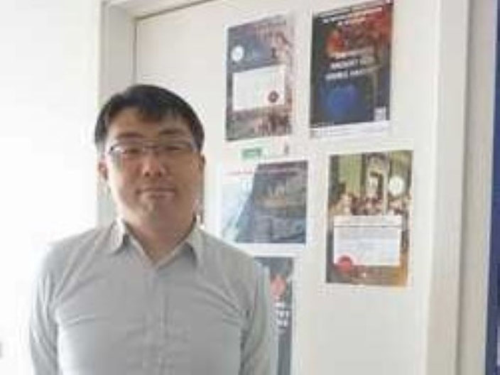  デンマークでシェアしていた研究室前での写真です。