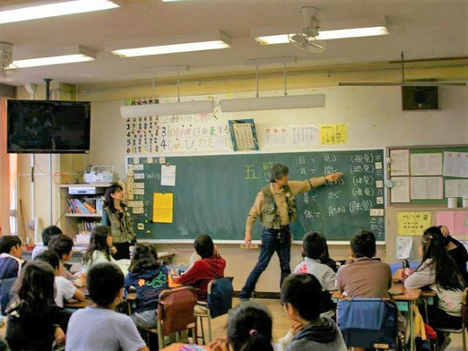 小学校での授業風景